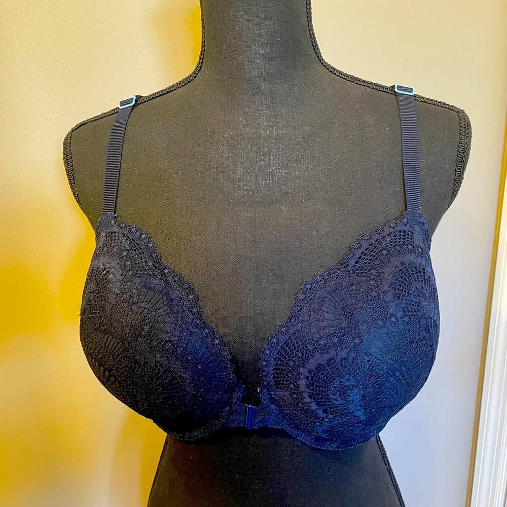 Victoria Secrets Bra 36D